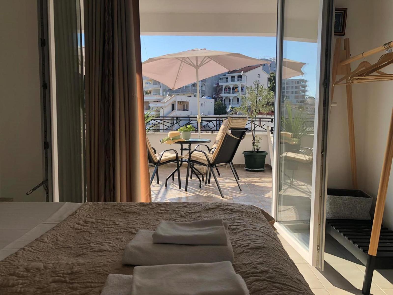 Apartments Lungo Mare Ulcinj Bagian luar foto